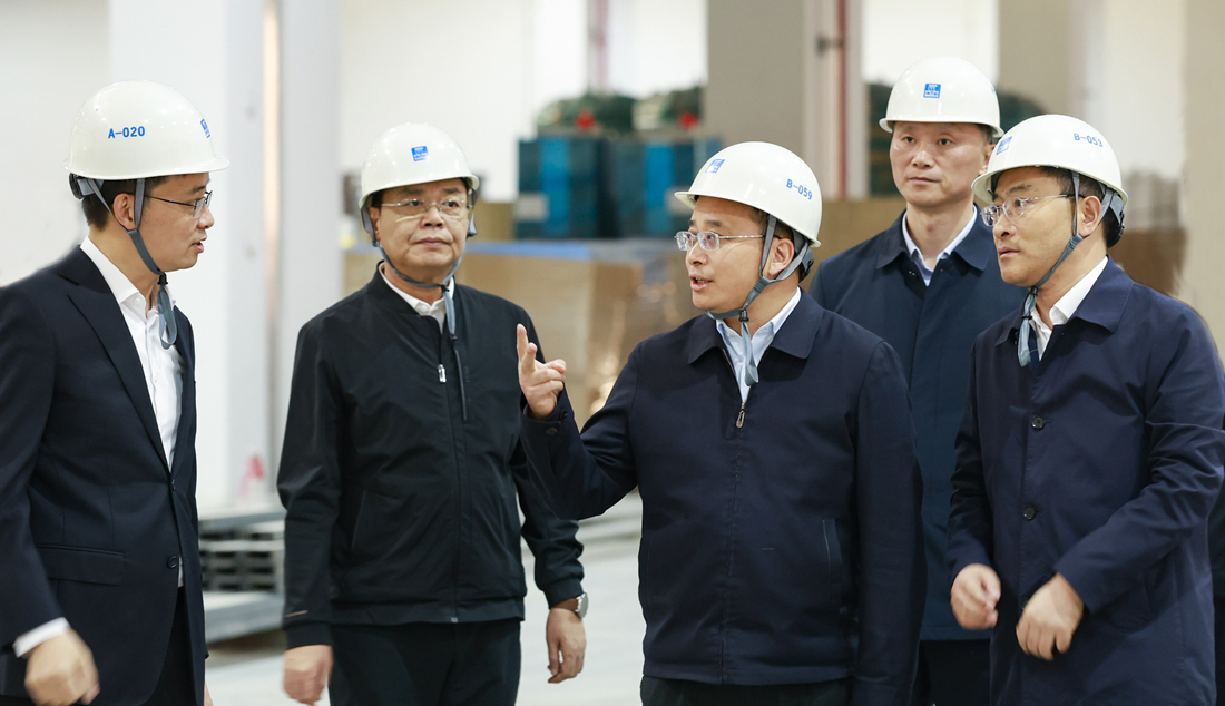 市領(lǐng)導(dǎo)調(diào)研推進(jìn)重大產(chǎn)業(yè)項目建設(shè)